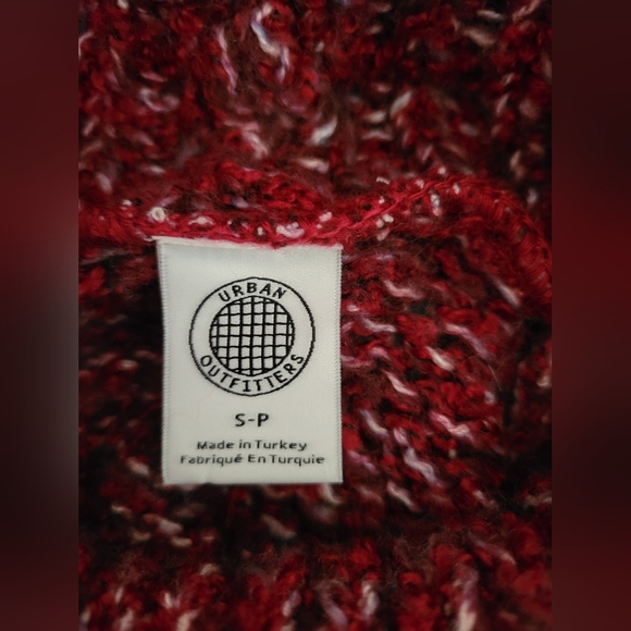 Urban Outfitters sweater - Picture 6 of 7